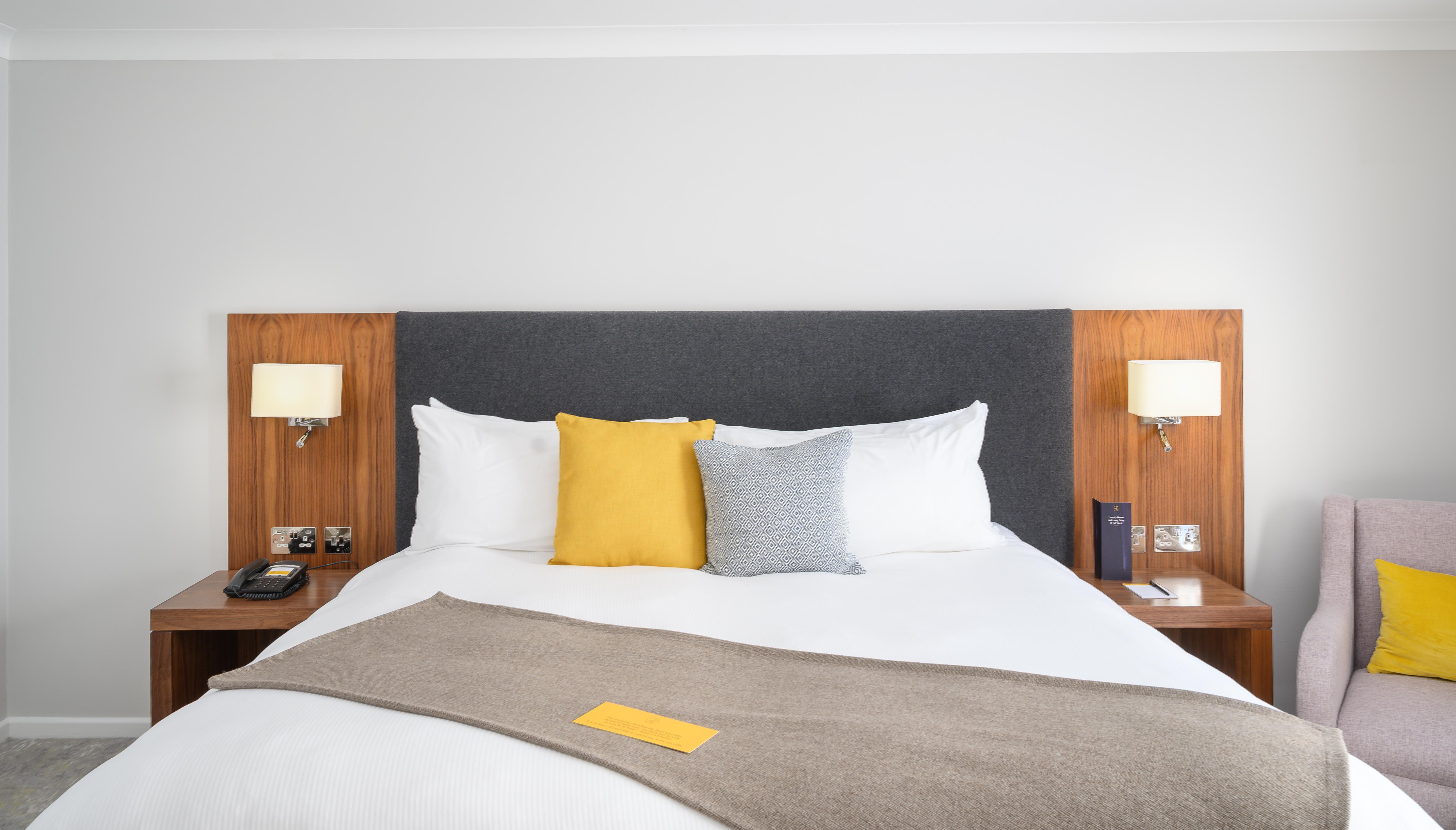 Voco Oxford Spires By Ihg Hotel Exterior photo